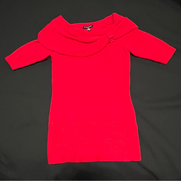 Red, XXS, Le Chateau top. - Picture 1 of 3